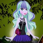 Vestir a Twyla de Monster High